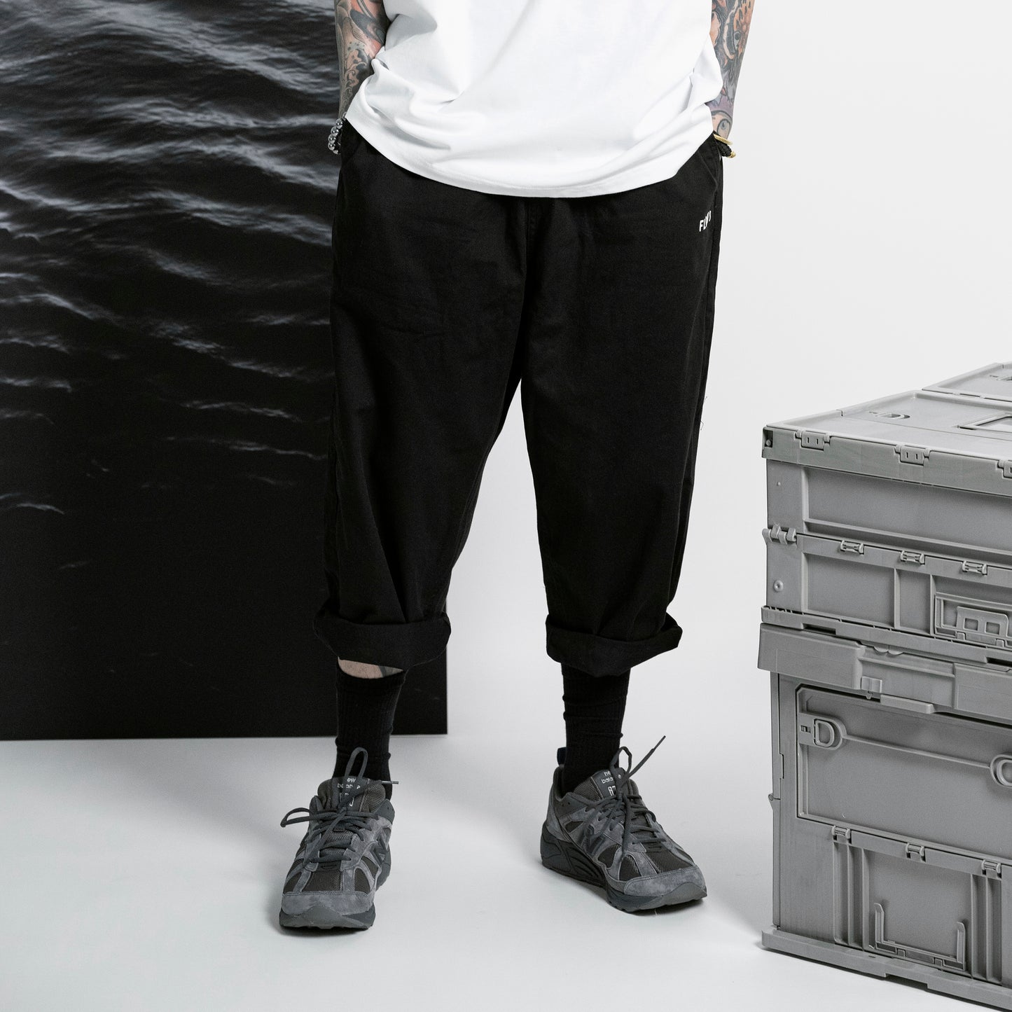 FLOWS PAN01 Logo Pants